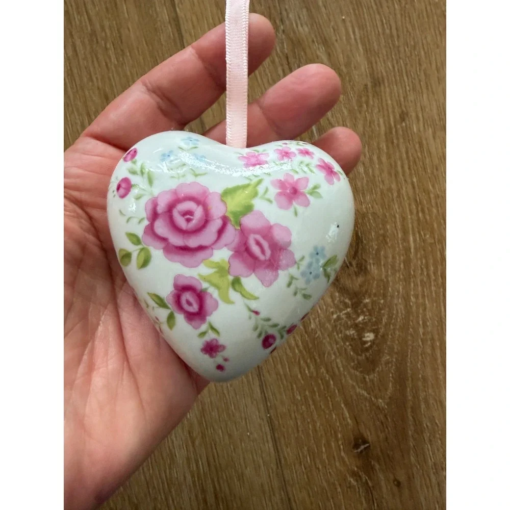 Vintage Porcelain Heart Pomander Pink Rose Floral Scent Diffuser Ornament Taiwan